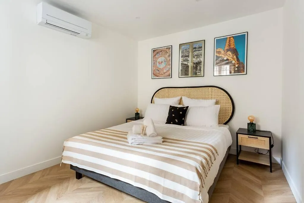 Sophiestay - Contemporary Apt- King Size Bed Paris Apartment