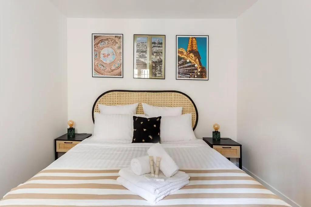 Sophiestay - Contemporary Apt- King Size Bed Paris
